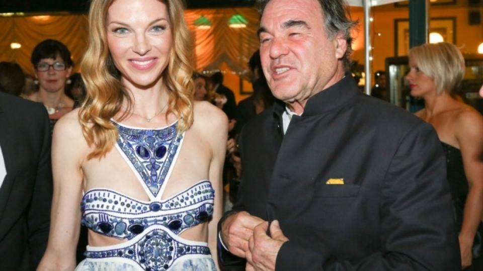 Režisér Oliver Stone roztál jen vedle topmodelky Petry Němcové